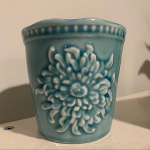 Blue glass pot